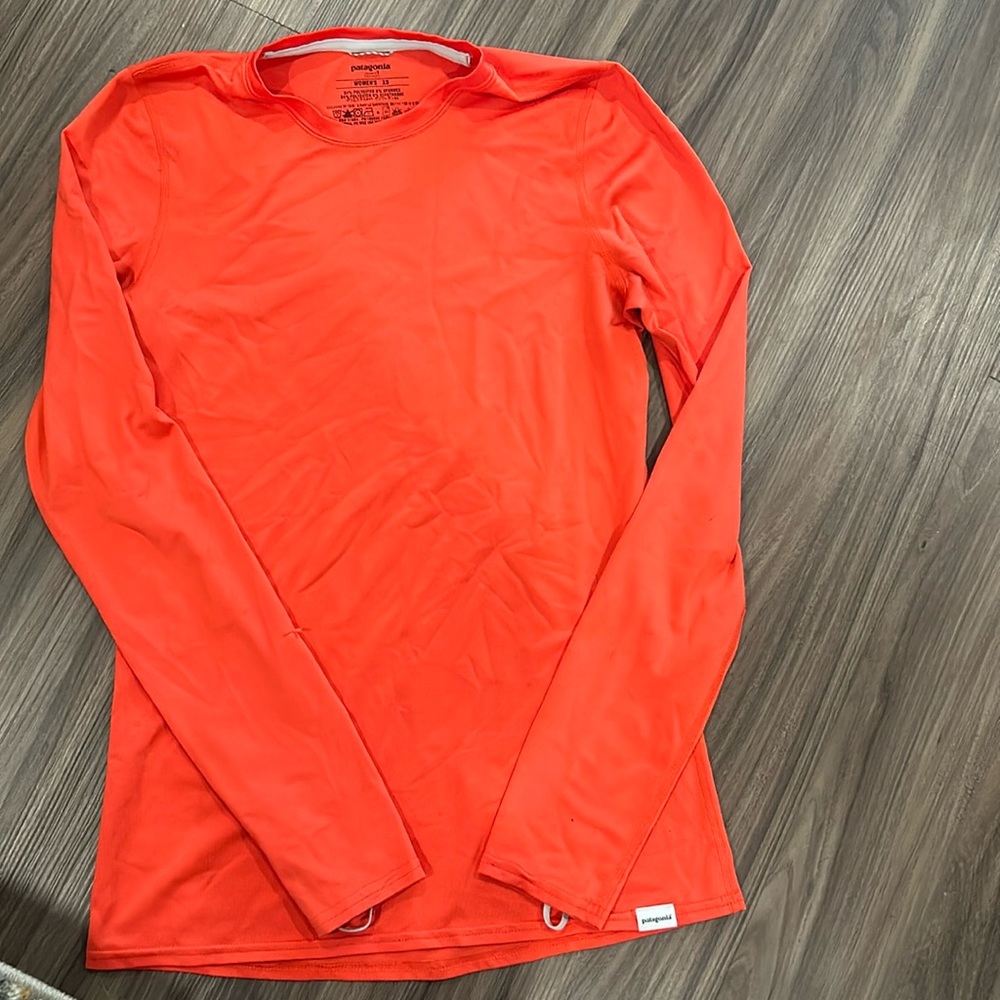 Patagonia long-sleeved women’s shirt
